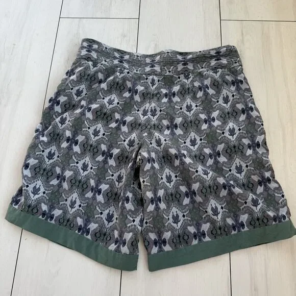 Tory Burch Merin Print Silk Shorts in Bedford Gray Womens Size 4 - Picture 9 of 13